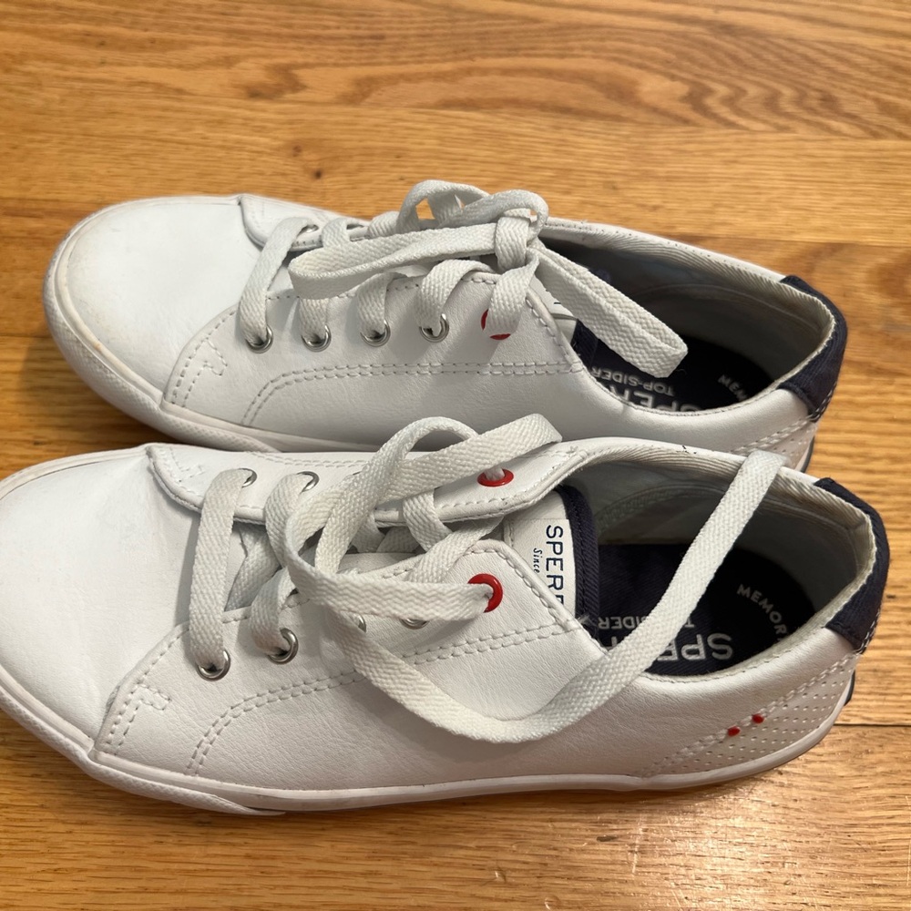 Sperry white sneakers shoes
